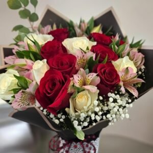 Bouquet Wrapped Dozen Roses